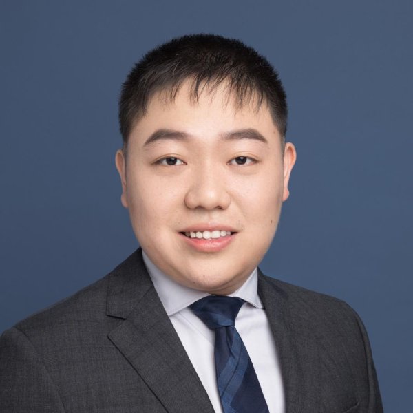 融可赢配资 里程碑！英伟达超越微软苹果，市值率先突破四万亿美元